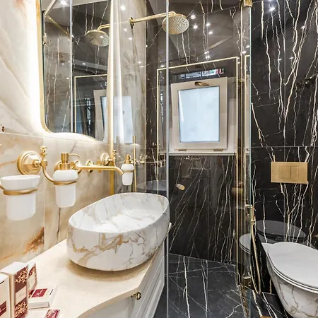 Bed & Breakfast La Bella Trevi Rome