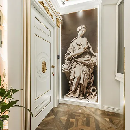 La Bella Trevi Bed & Breakfast 4*