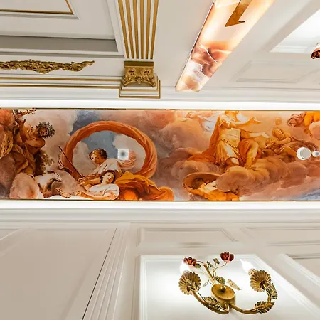 Alojamento de Acomodação e Pequeno-almoço La Bella Trevi 4*