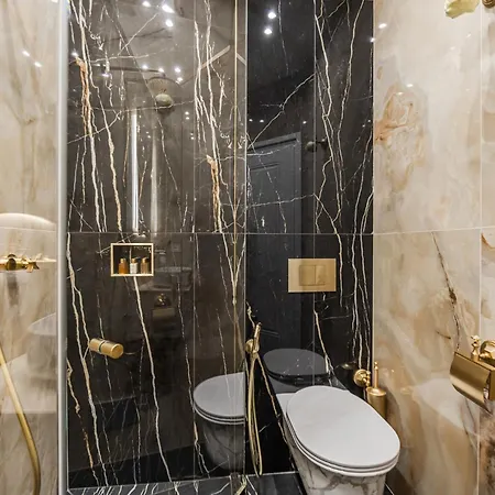Alojamento de Acomodação e Pequeno-almoço La Bella Trevi 4*